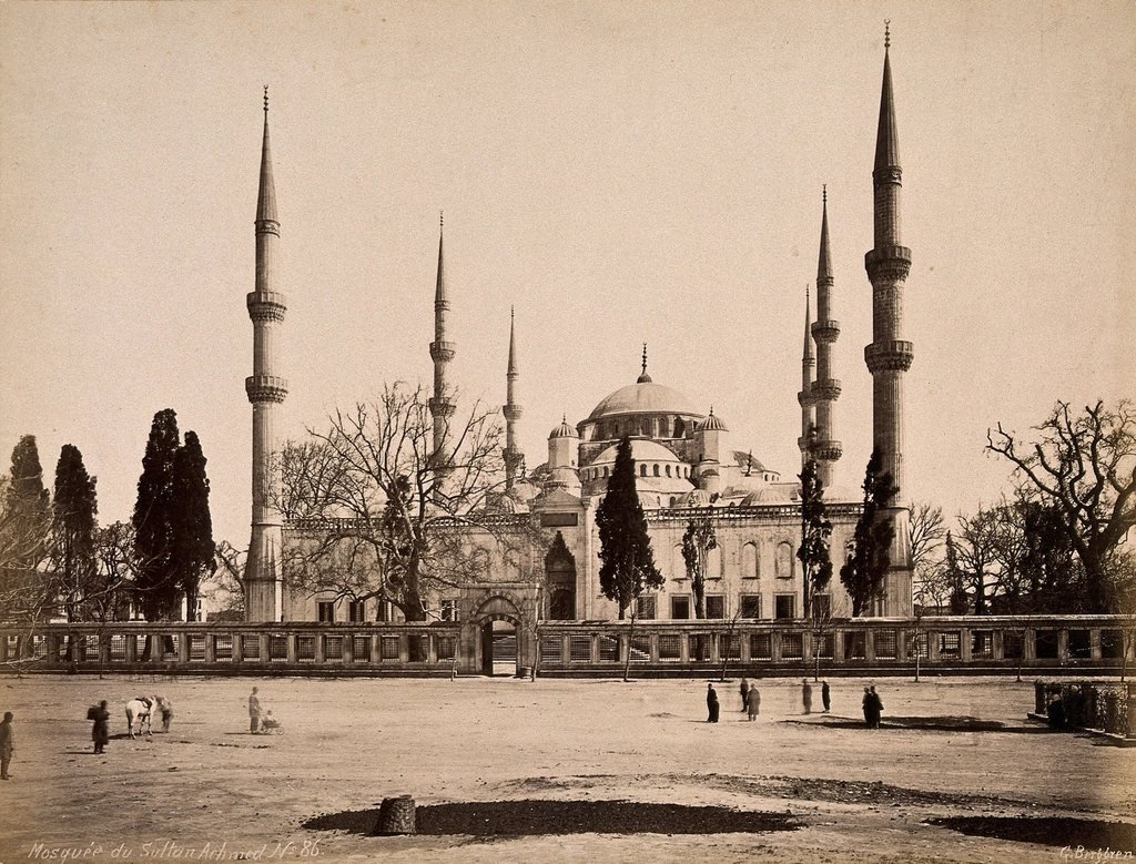 Istanbul – Best Turkish Dramas in Urdu