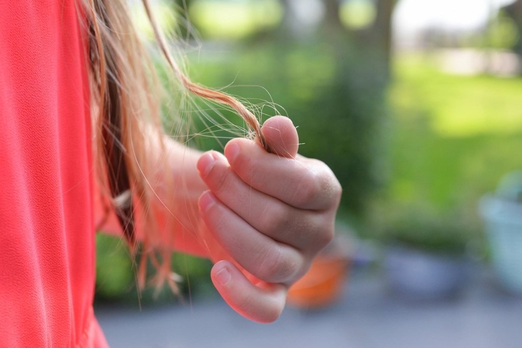 Hair Care – Hair Fall Causes and 12 Tips to Reduce Hair Fall Naturally