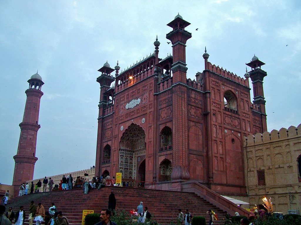 Badshahi Mosque – Top 10 Places to Visit in Lahore