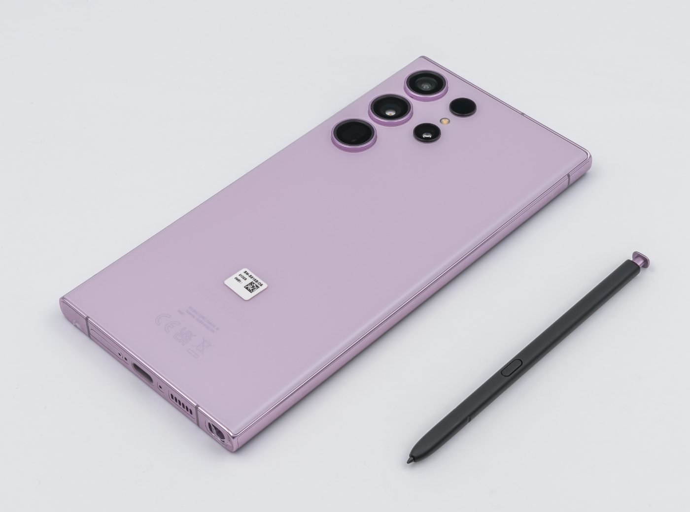 Samsung Galaxy Ultra smartphone with S Pen