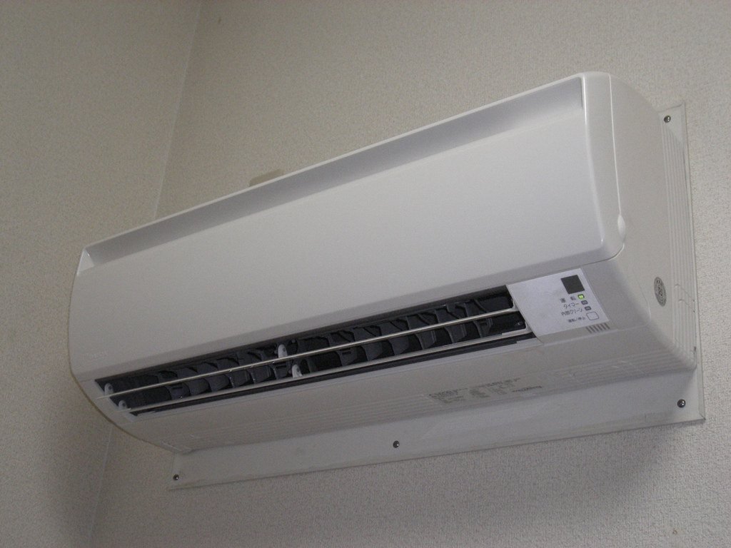 Air Conditioner Wall – What Size AC Do I Need? 1 Ton vs 1.5 Ton vs 2 Ton