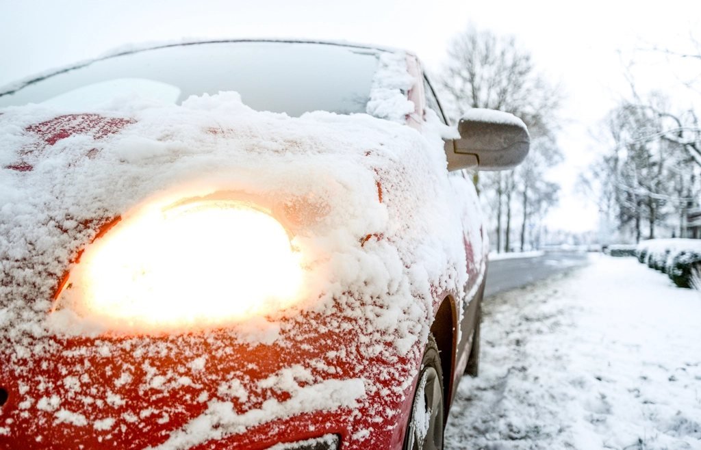 Car Headlights – Winter Car Care Tips for Pakistan
